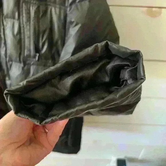 Kenneth Cole Reaction duck down heavy winter coat, sz large, black. See photos. - Picture 4 of 11